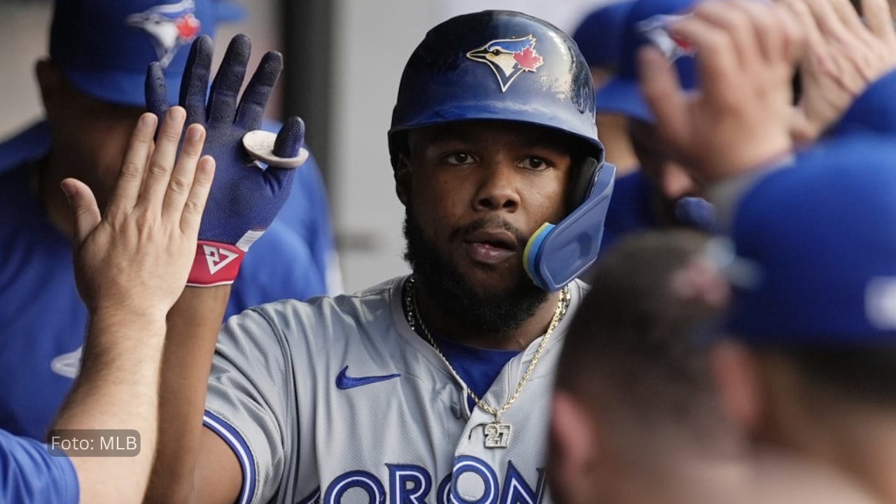 Vladimir Guerrero Jr con uniforme de Toronto Blue Jays