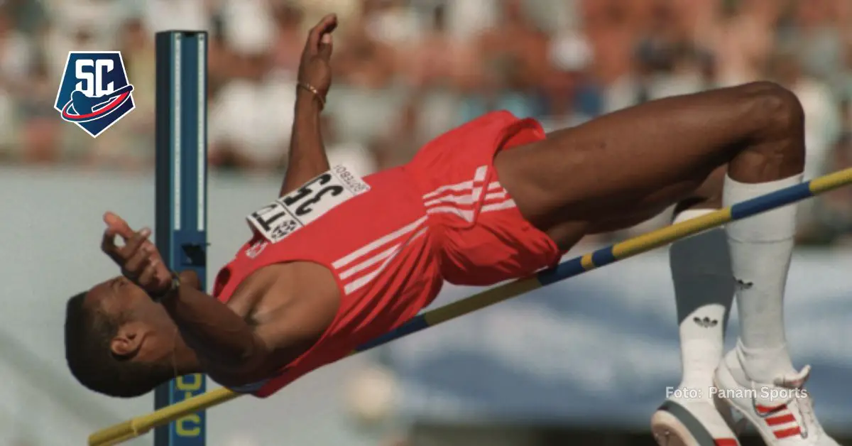 El reconocido deportista cubano y recordista mundial de salto de altura Javier Sotomayor