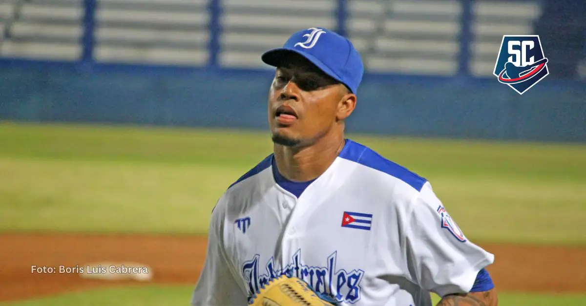 En la pasada Serie Nacional del beisbol cubano tuvo siete salidas con los capitalinos, todas como abridor y efectividad de 3.82