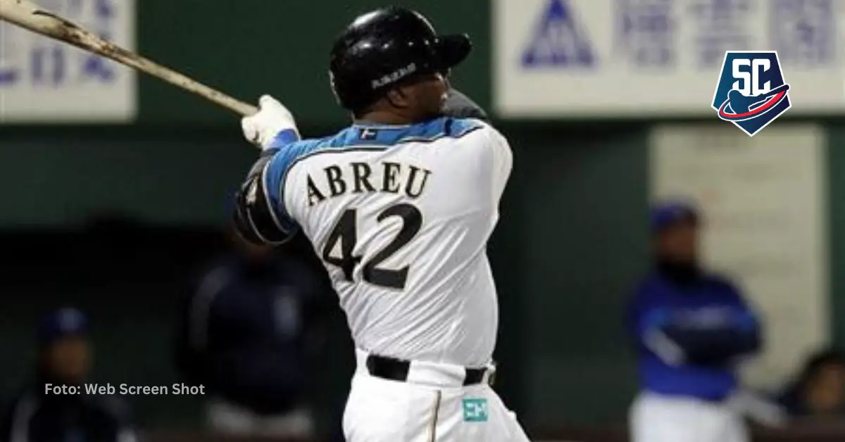 El cubano Michel Abreu jugó en la Liga Japonesa de Béisbol Profesional (NPB) en 2013 y 2014