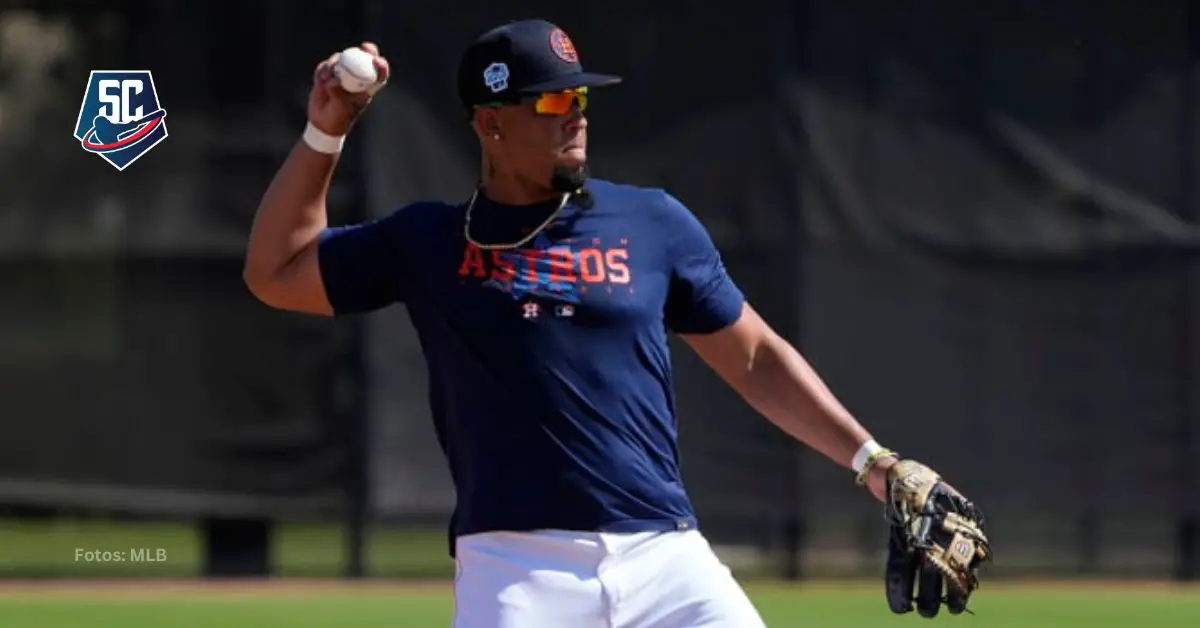 El primera base José Abreu espera regresar a la acción entre jueves y viernes después de una molestia física