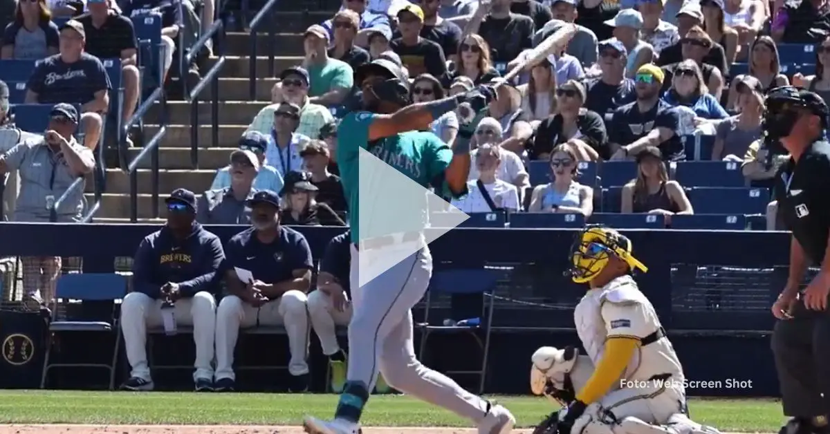 Julio Rodríguez batea por encima de .400 en el Spring Training