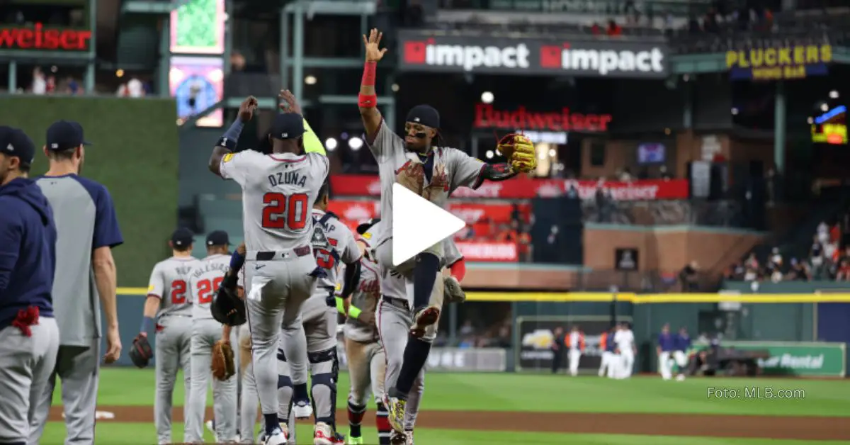 Raisel Iglesias SALVÓ: Atlanta VOLVIÓ a derrotar a Houston (+VIDEO)