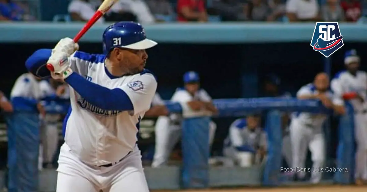 Industriales venció a Holguín por cuarta vez en el beisbol cubano con jonrón de Yasmani Tomás en su regreso de lesión.