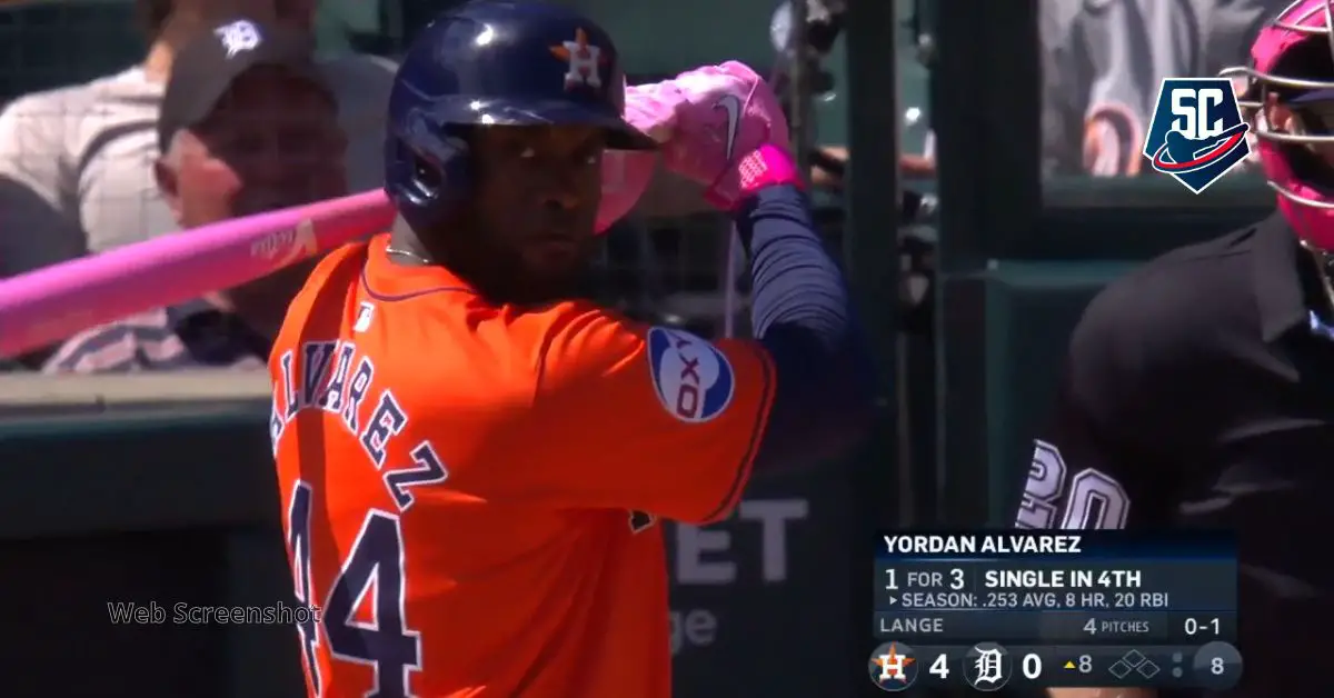 Yordan Alvarez consiguió el hit número 40 de 2024