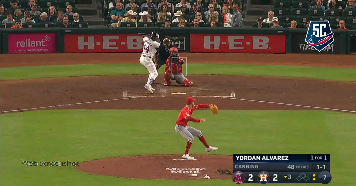 Yordan Alvarez sonó el madero con Houston Astros