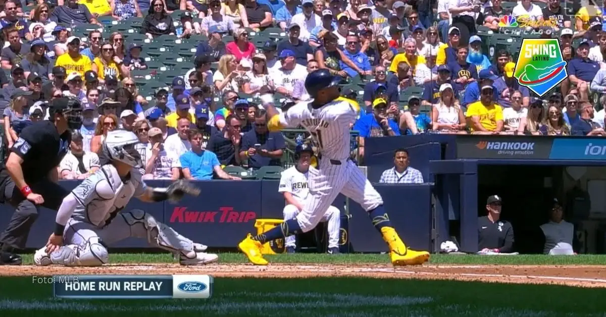 El jardinero derecho de Milwaukee Brewers Jackson Chourio conectó cuadrangular de tres carreras para poner al frente a su equipo