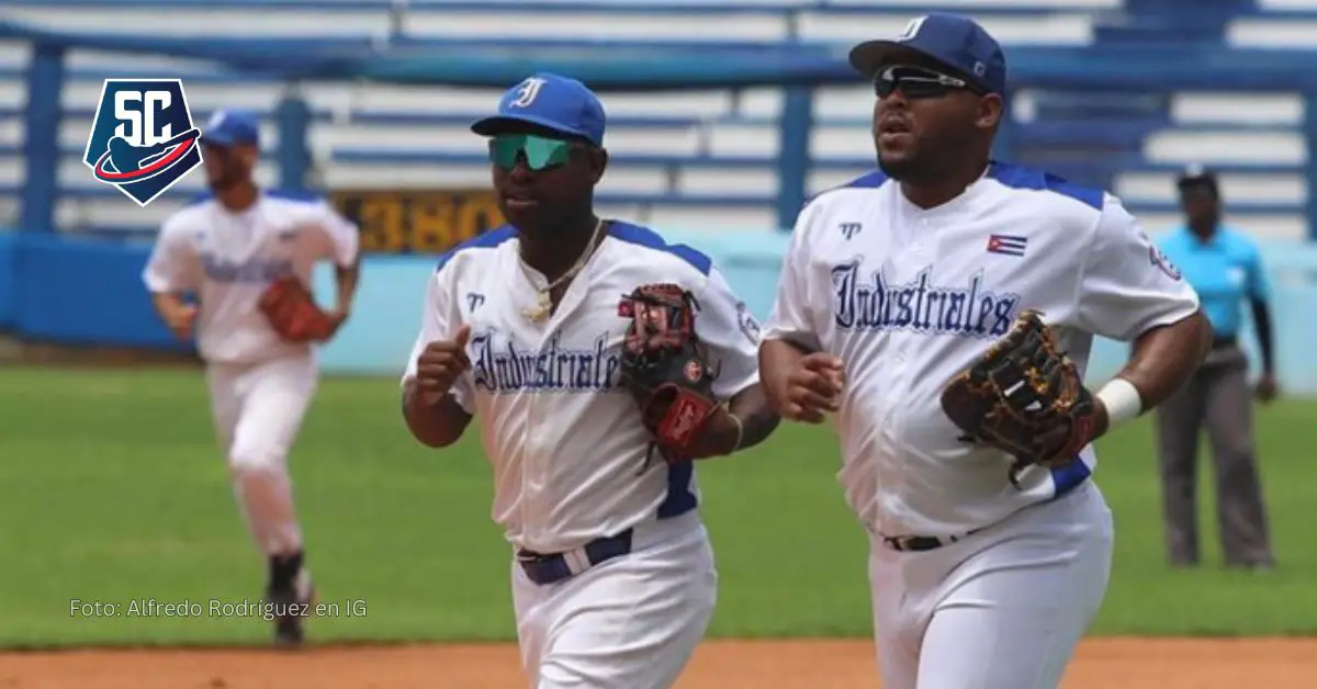 El pelotero de Industriales, Yasmany Tomás criticó duramente las condiciones a las que se enfrentan los jugadores en el beisbol cubano.