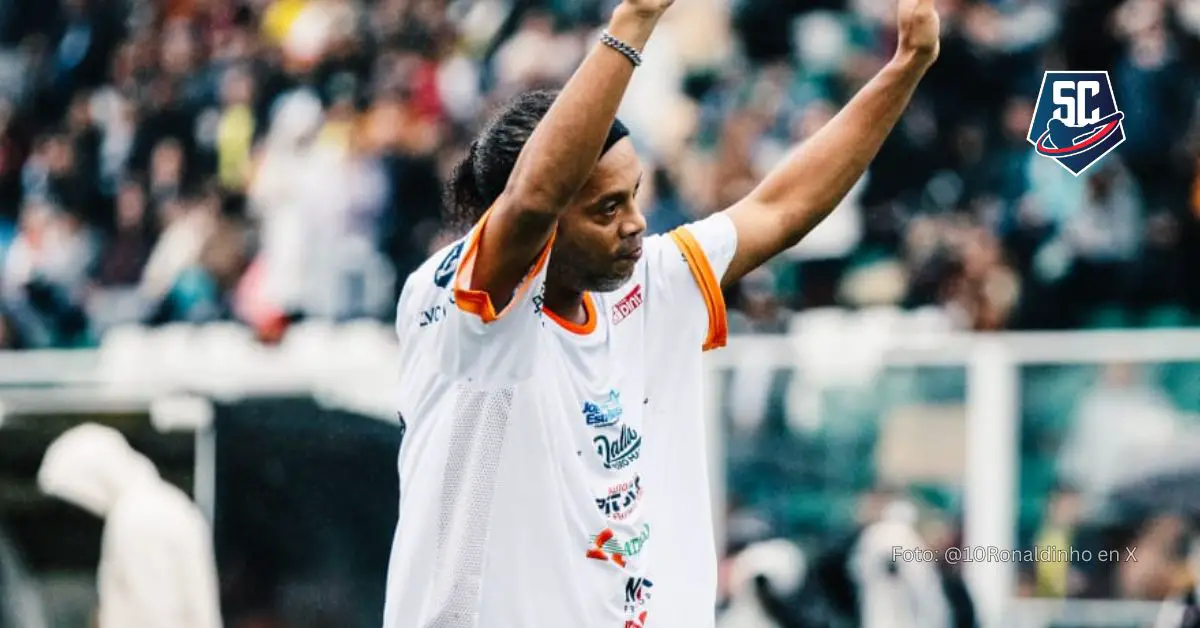El otrora astro del fútbol y Balón de Oro, Ronaldinho, estará dos días en Venezuela para jugar la Liga Monumental de Caracas