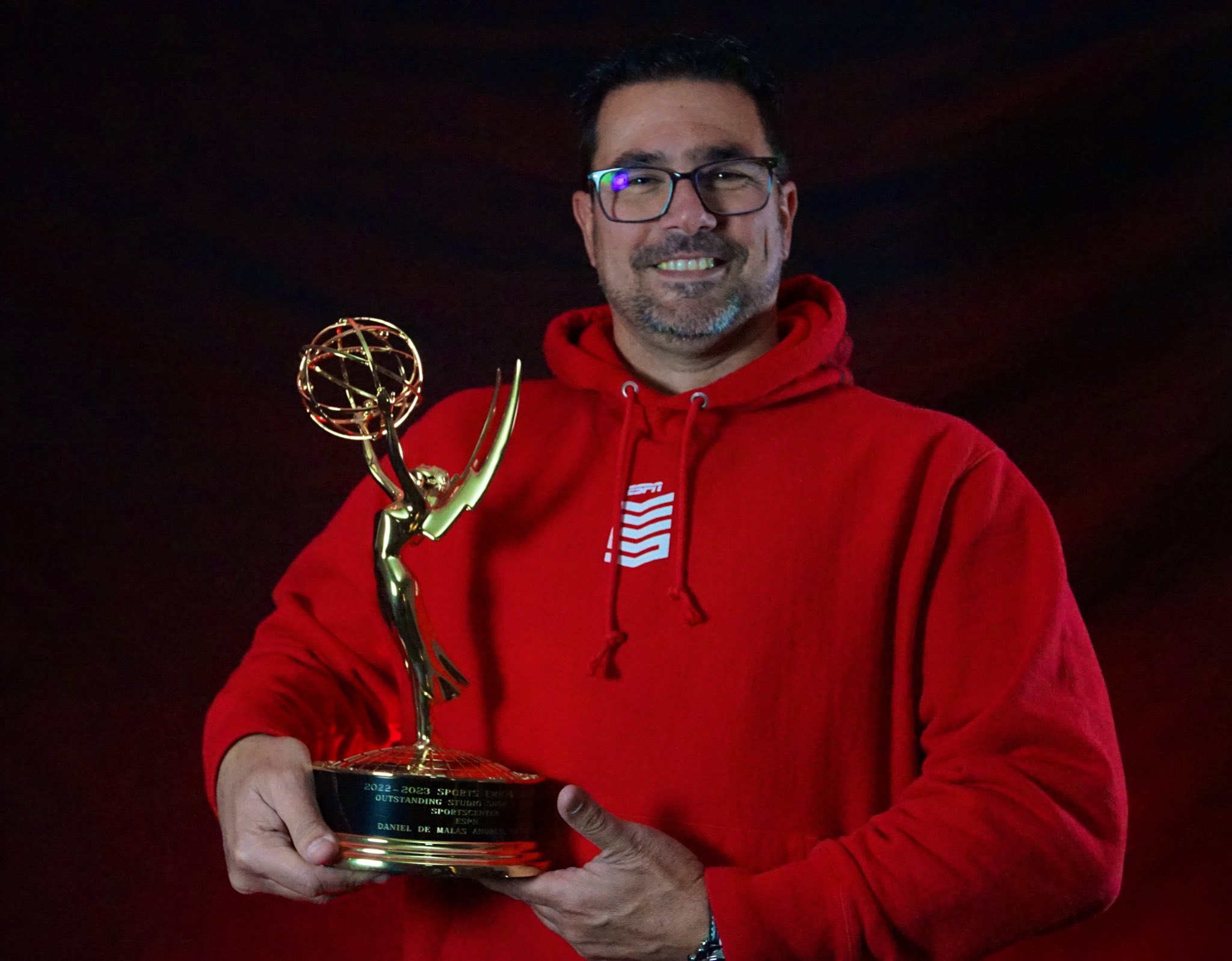 Quienes Somos en la Junta Directiva: Daniel de Malas ganador de Emmy