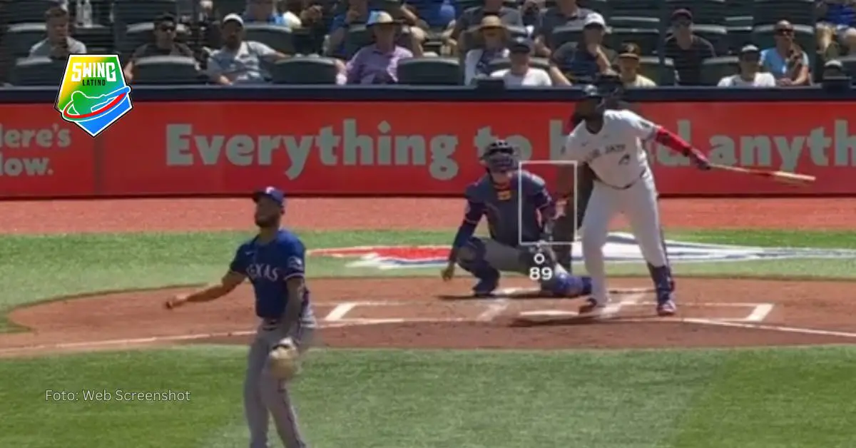 Vladimir Guerrero Jr. encendió rally con batazo productor ante Texas Rangers