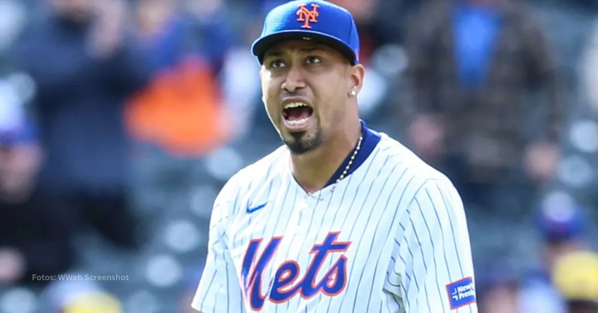 Edwin Díaz festejando victoria junto a New York Mets