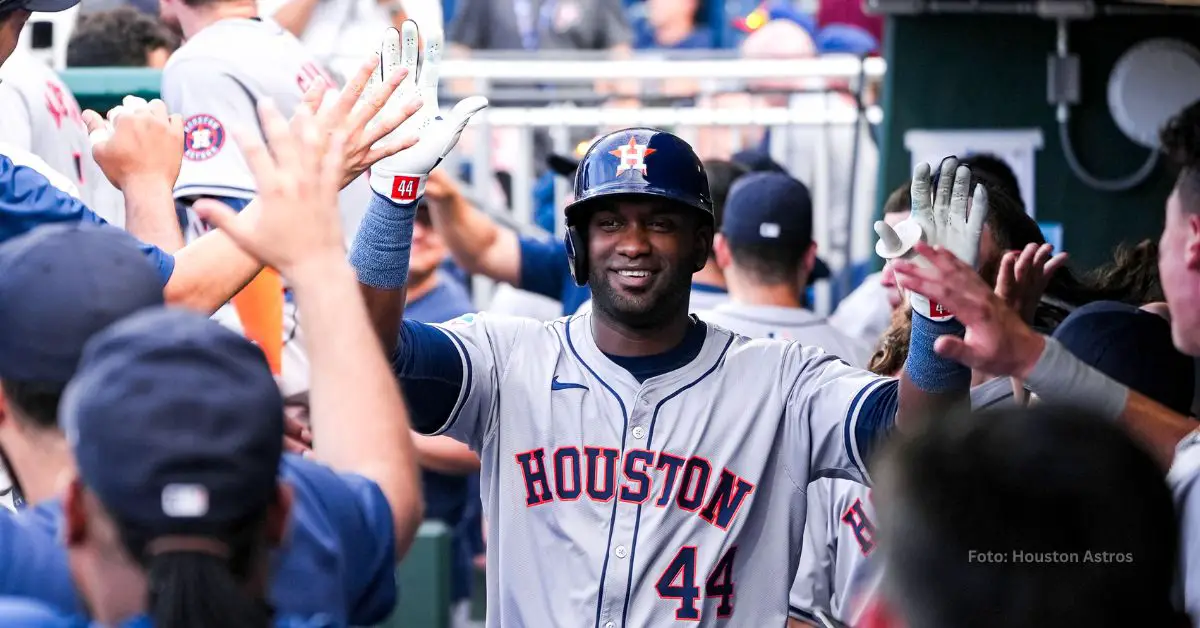 Cubano Yordan Alvarez con el uniforme de Houston Astros