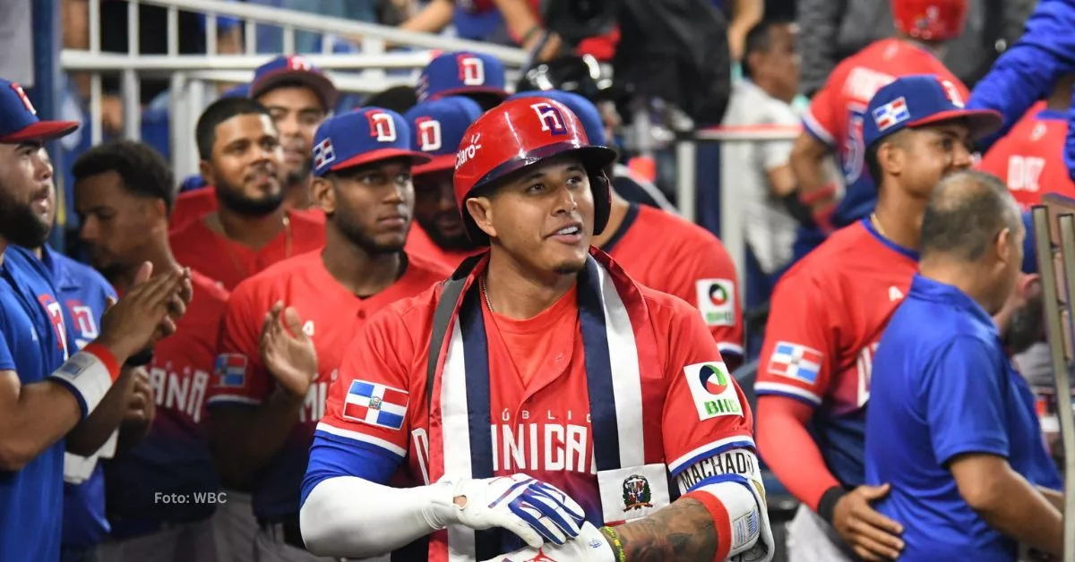 Manny Machado en el clubhouse del loanDepot en Miami