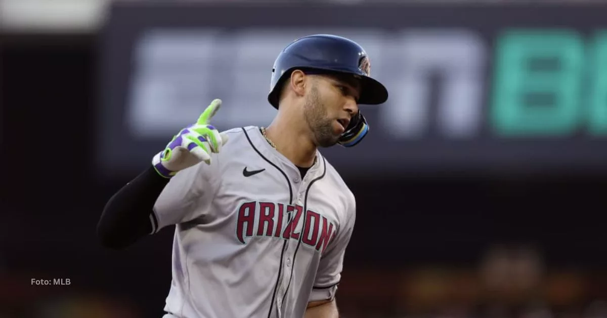 El cubano Lourdes Gurriel Jr. trazó una jornada positiva donde ligó de 3-2, con impulsada y boleto