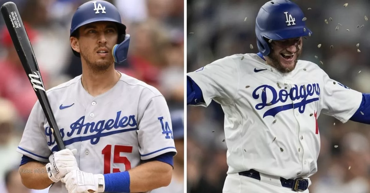 Austin Barnes y Max Muncy con el uniforme de Los Angeles Dodgers