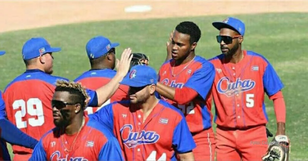 El equipo Cuba durante su preparación en Asia para el V Clásico Mundial de Beisbol