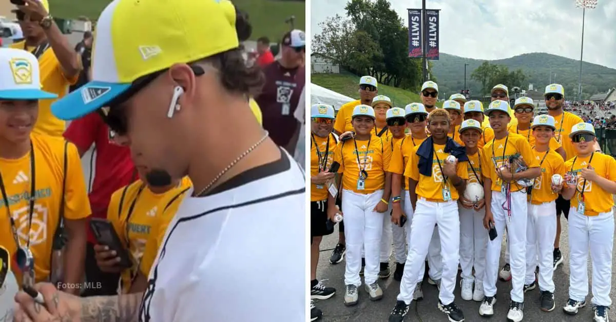 Javier Báez firmando autógrafos en Williamsport durante el Clásico de Pequeñas Ligas