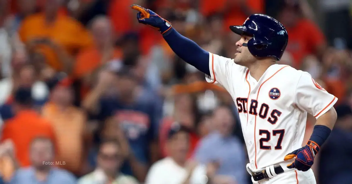 Jose Altuve celebrando con Houston Astros en el Minute Maid Park