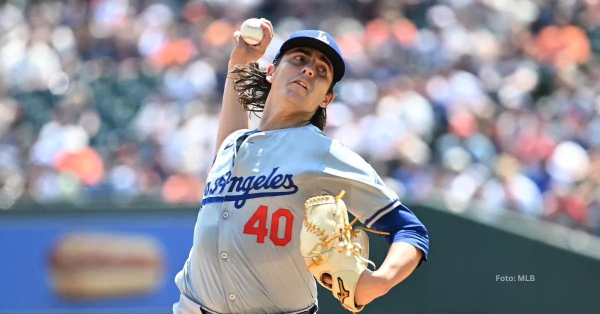 Brent Honeywell Jr. trabajando con el uniforme de Los Angeles Dodgers en MLB