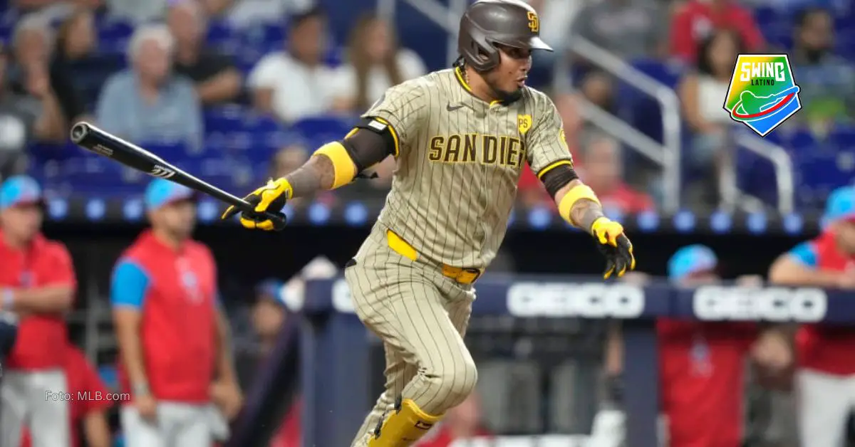 Luis Arráez HITS 3 hits against Miami and is 2nd in MLB 2024