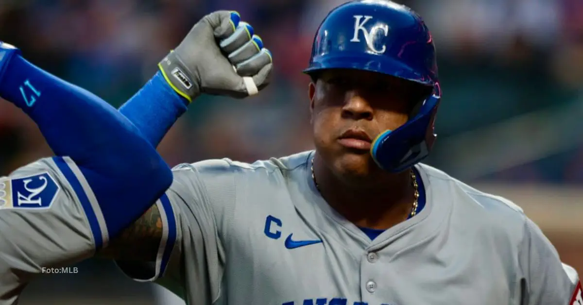 Salvador Pérez celebrando tras jonrón con Kansas City Royals