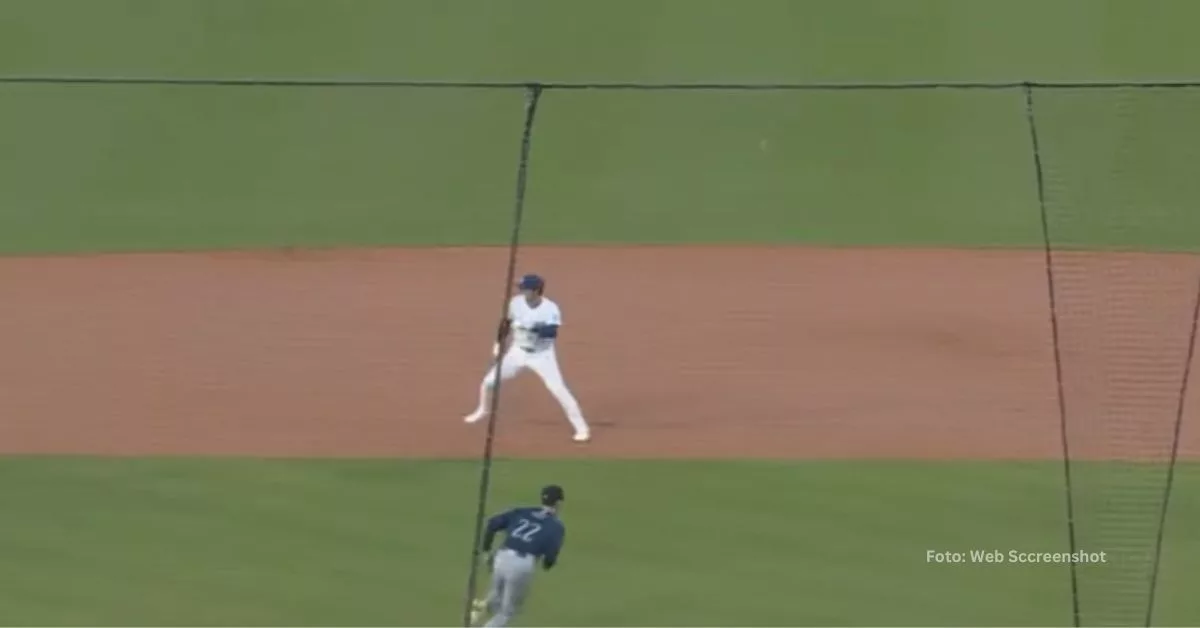 Shohei Ohtani corriendo entre bases para poder salvarse en Los Angeles