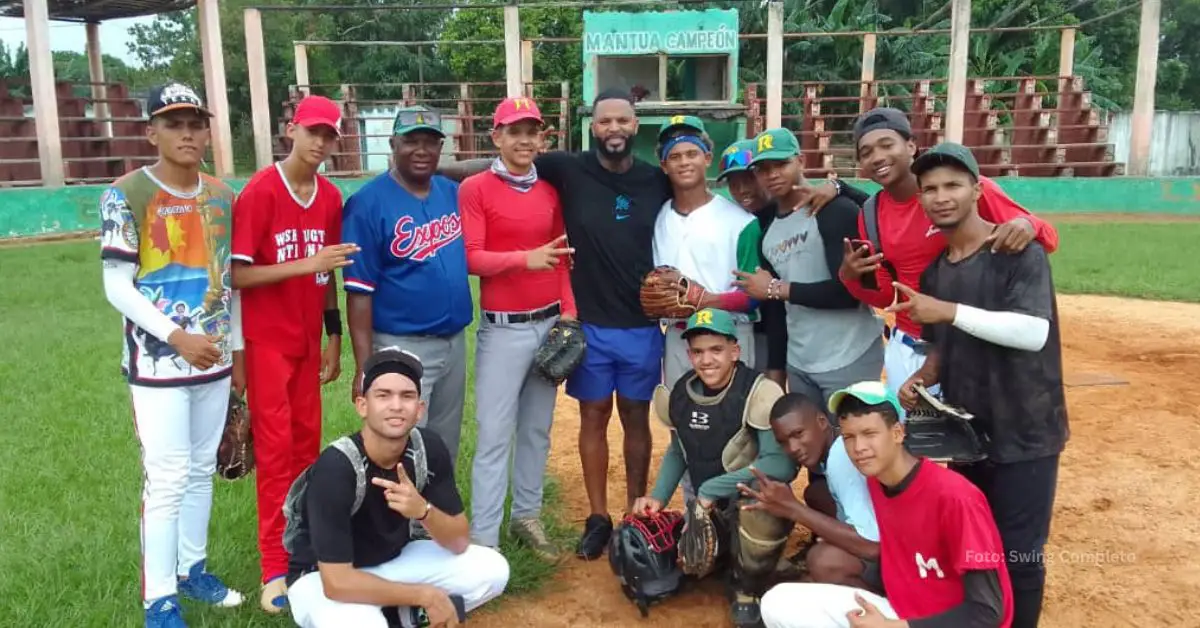 Vladimir Gutiérrez en el juego familiar en Cuba