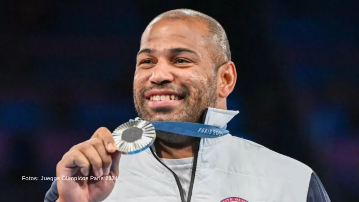 Yasmani Acosta protagonizó un nuevo movimiento en el ranking mundial de la Lucha Grecorromana, quedando por encima de Mijaín López