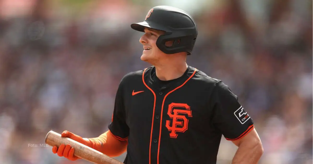 Matt Chapman con el uniforme de San Francisco Giants