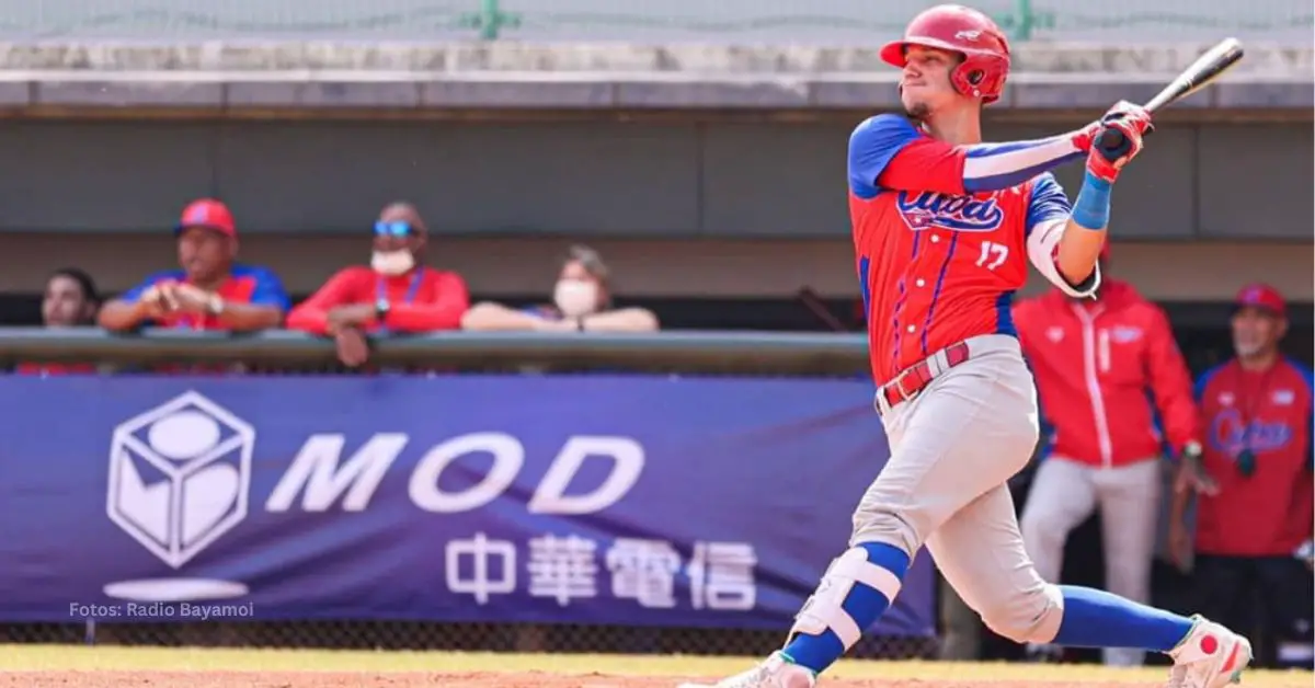 Andrys Pérez con el uniforme del equipo Cuba