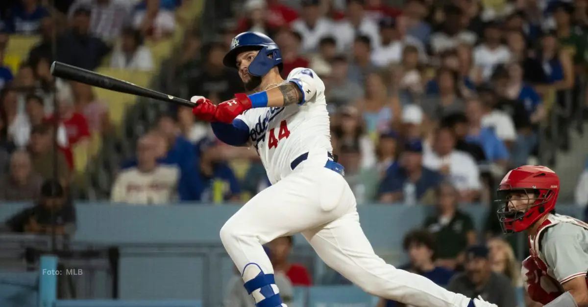 Andy Pages bateando con Los Angeles Dodgers