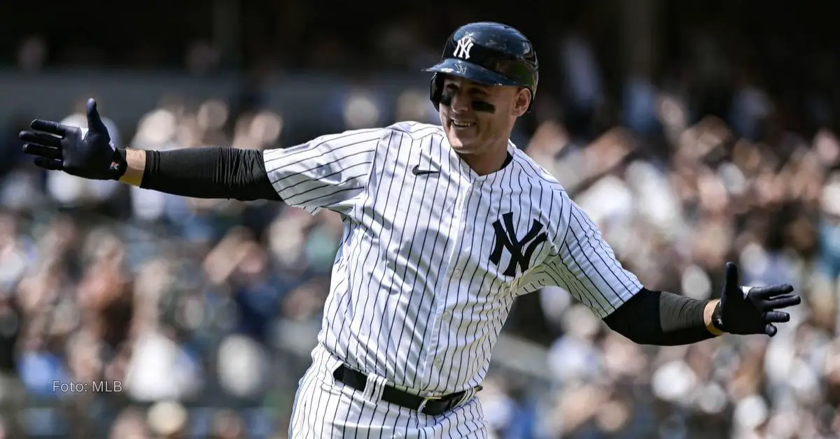 Anthony Rizzo celebrando con New York Yankees.