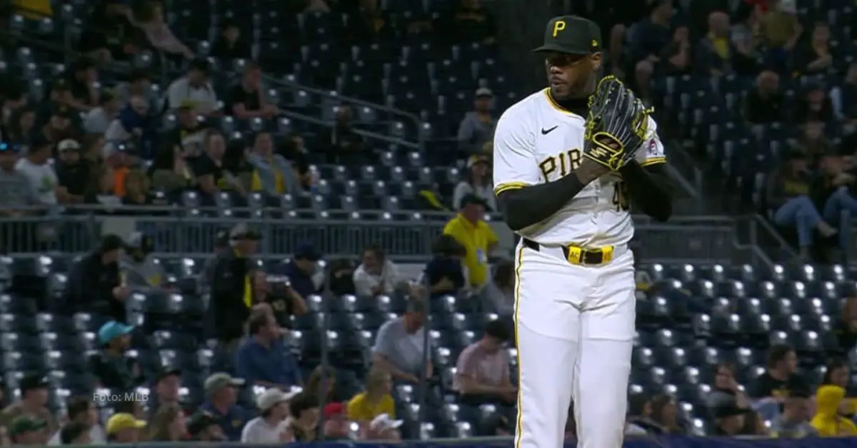 Aroldis Chapman en la lomita con Pittsburgh Pirates