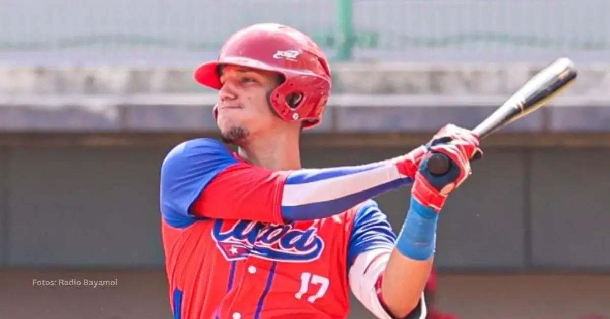 Andrys Pérez con el uniforme del equipo Cuba