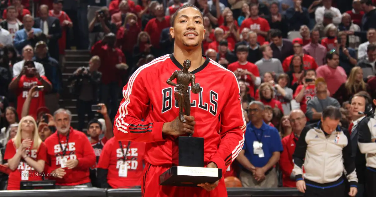 Derrick Rose con premio MVP