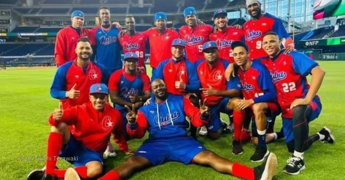 El equipo Cuba durante la concentración de entrenamientos para el Clásico Mundial