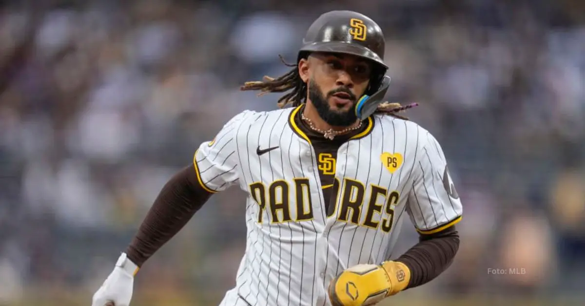 Fernando Tatis Jr. corriendo con San Diego Padres