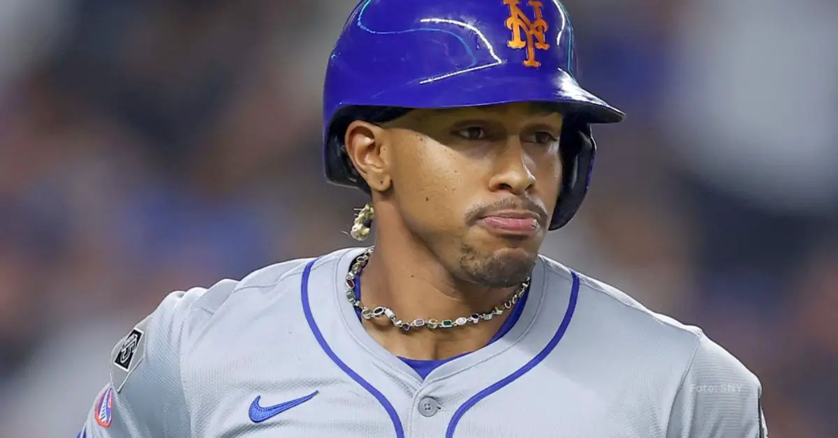 Boricua Francisco Lindor corriendo con New York Mets