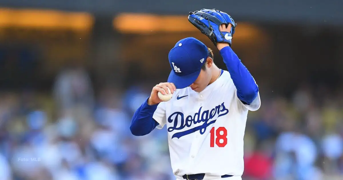 Yoshinobu Yamamoto con el uniforme de Los Angeles Dodgers