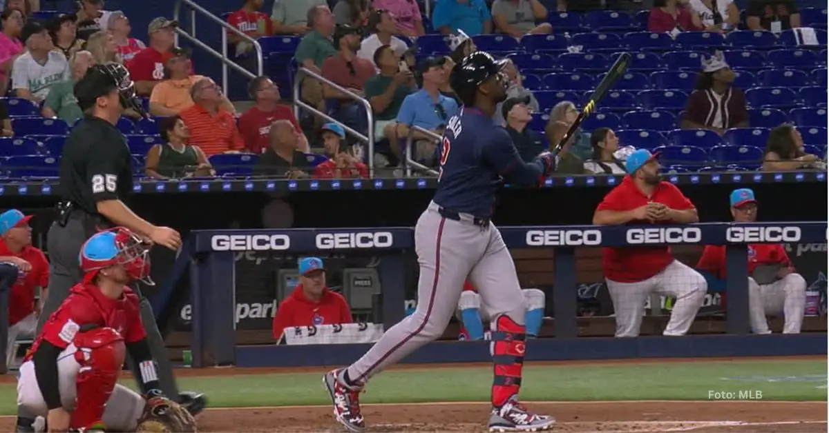 Jorge Soler después de dar jonrón en Miami