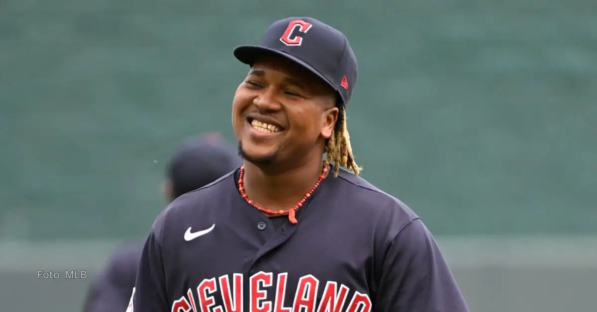 José Ramírez sonriendo con Cleveland Guardians en MLB