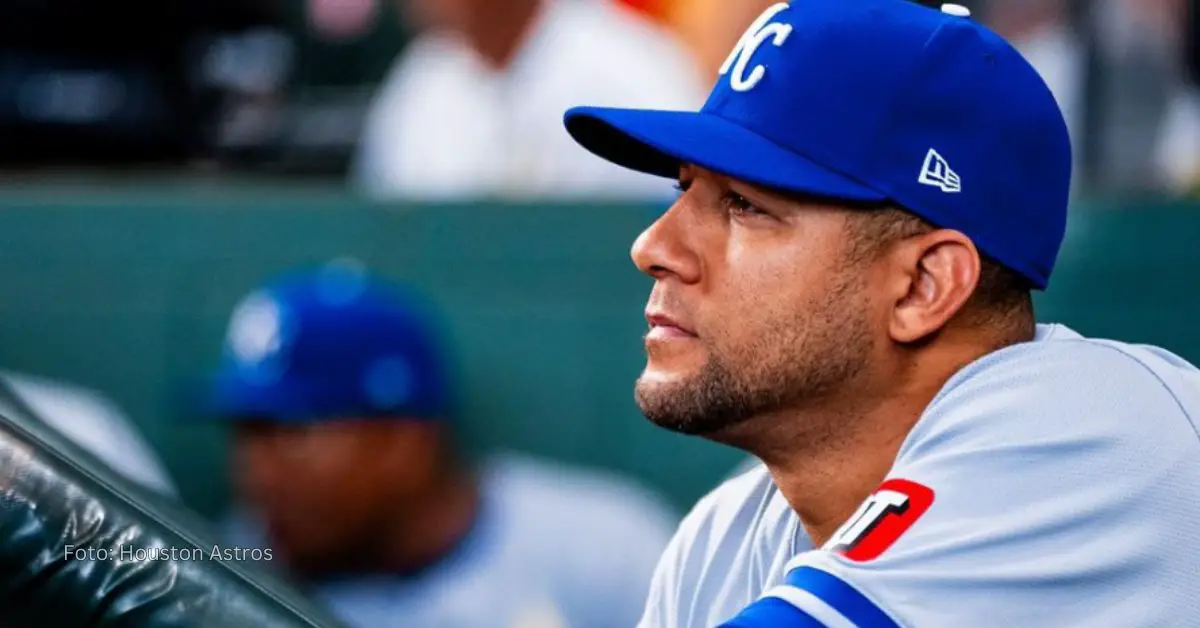 Yuli Gurriel, titular con Kansas City Royals