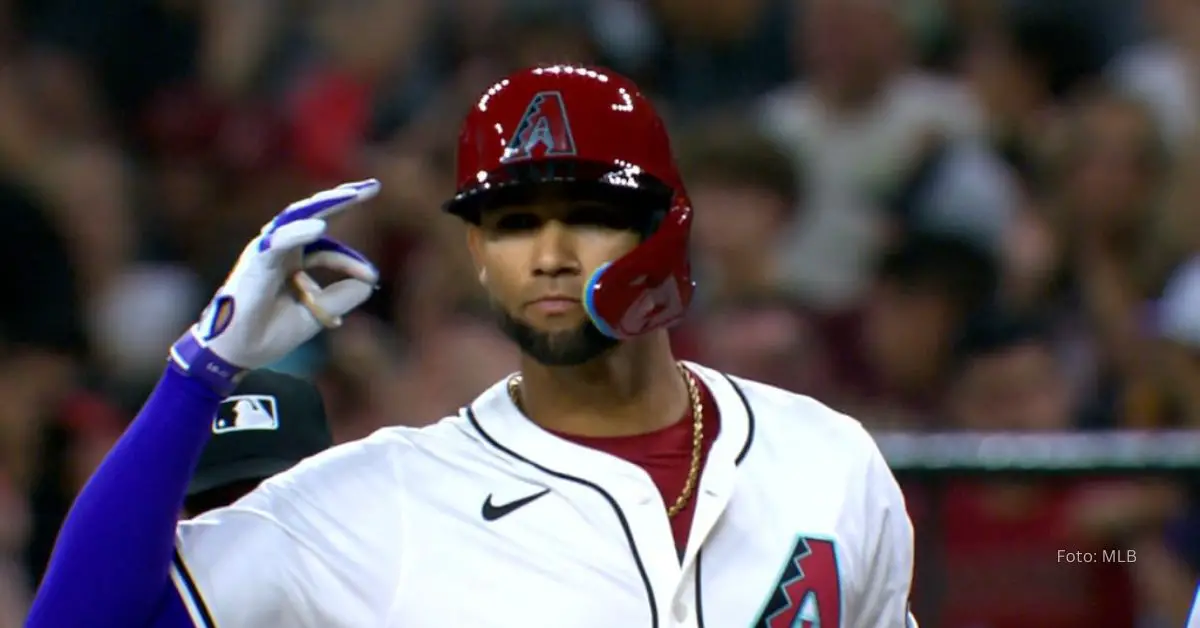 Lourdes Gurriel Jr. con el uniforme de Arizona en MLB