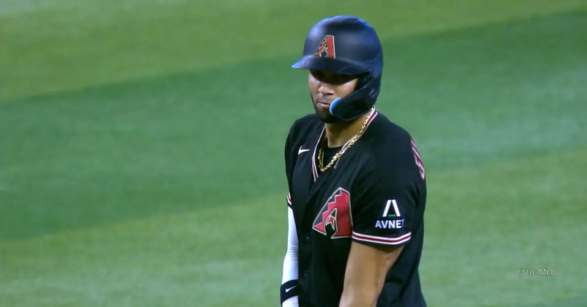 Lourdes Gurriel Jr. con uniforme de Arizona Diamondbacks