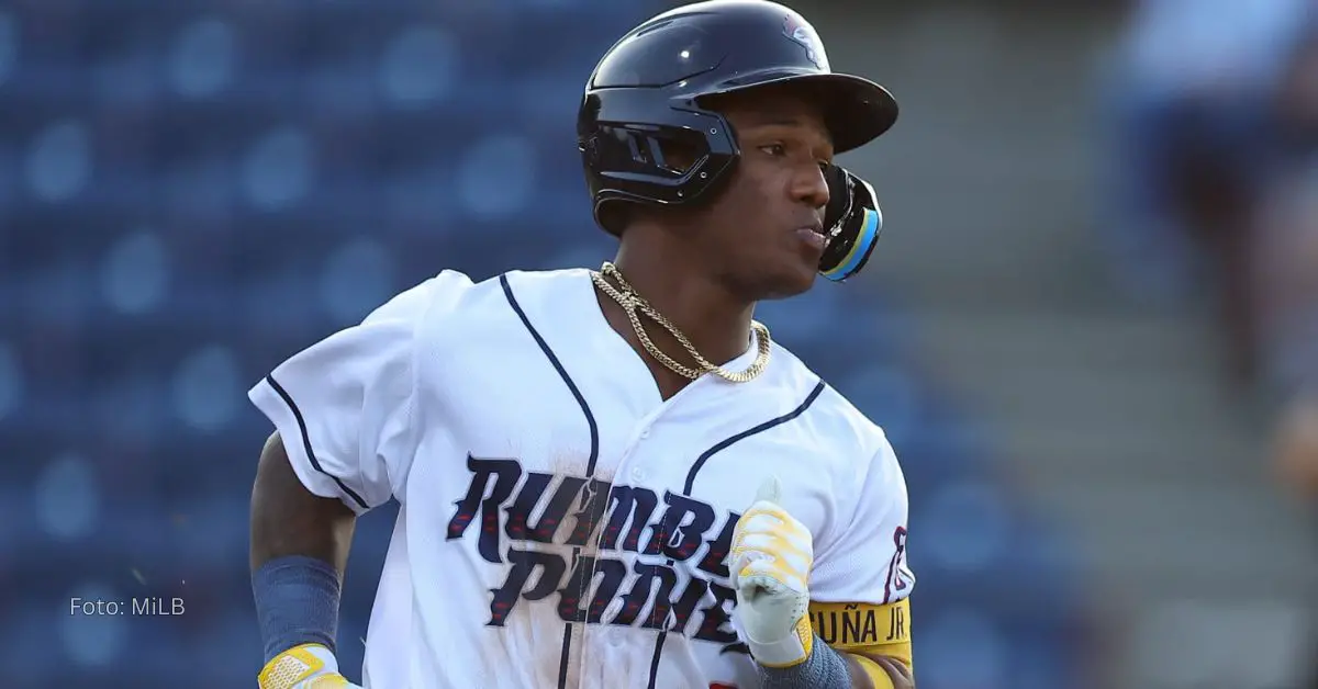 Luisangel Acuña con la camiseta de Syracuse Mets