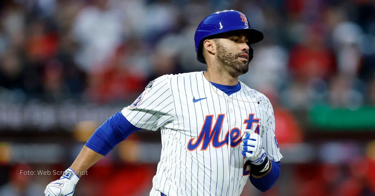 J.D. Martínez jugando con New York Mets