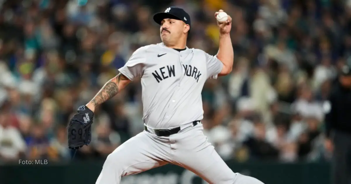 Nestor Cortés Jr. lanzando con New York Yankees