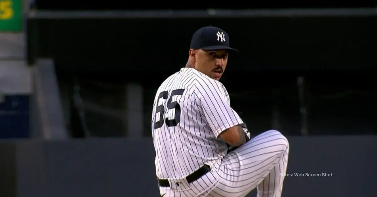 Néstor Cortés Jr lanzando con New York Yankees