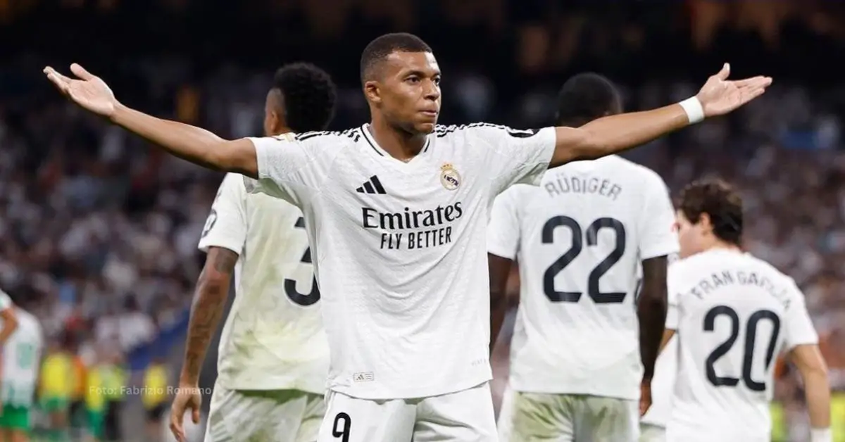 Kylian Mbappé celebrando su gol con el Real Madrid